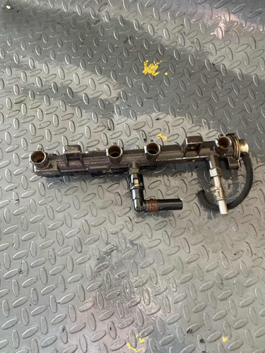 Riel De Inyectores Pointer 98-05 (Usado)