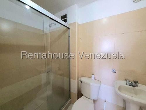 Estefani Salon Vende Hermoso Apartamento En Ciudad Roca-lara-25-14104