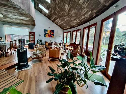 Casa Venta 3 Suites/ 4 B Más Serv./carlos Silva Vildósola