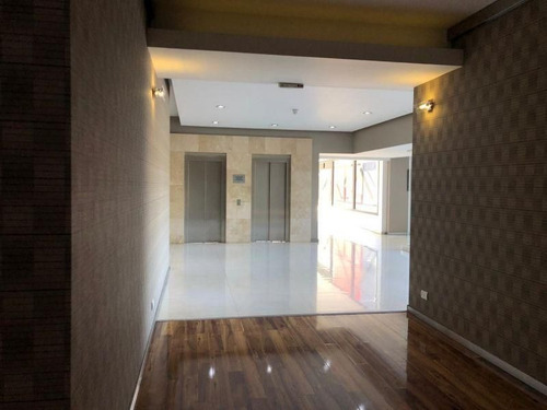 Imagen 4 de 8 de Venta De Hermosa Oficina En Las Toscas Office
