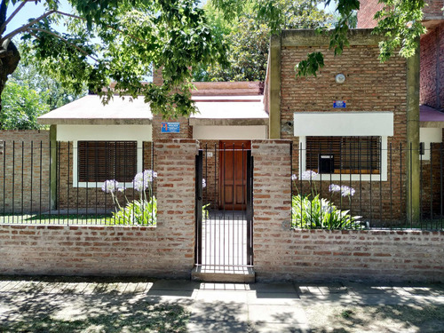 Venta Casa Y Deposito En General Rodríguez 