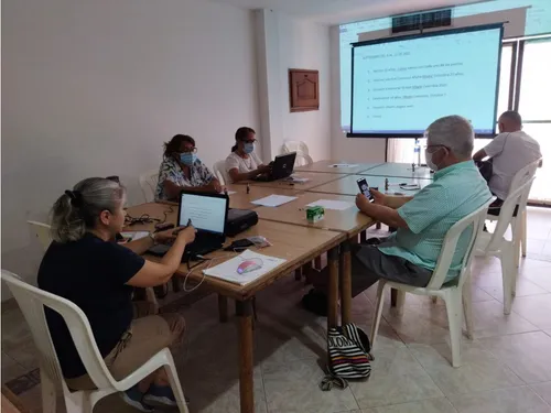 Vendo Casa Para Inversionistas Con Coworking Y 2 Aptos.