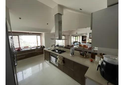 Vendo Penthouse 231,48mts2-conjunto Cerrado Torreladera-bogotá.