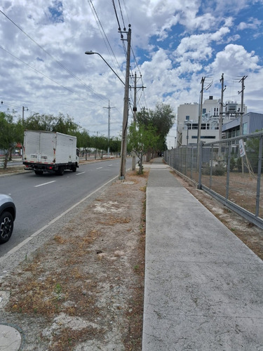 Se Vende Terreno Sector Enea Av. La Oración
