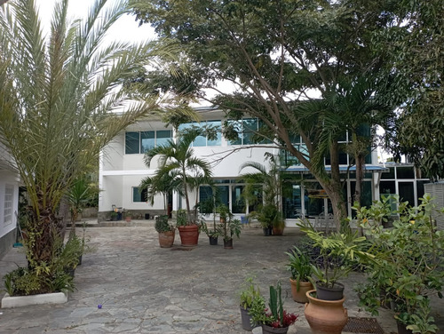 Venta Quinta En La Urb. Bosque De La Lagunita. El Hatillo. Milthonhouse53
