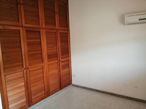 Imagen 14 de 19 de Se Alquila Parte Alta De Quinta Con Entrada Independiente Urb. Jorge Coll Fijo O Por Temporada