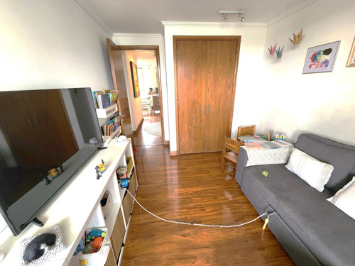 Remodelado Frente Parque Bicentenario. Venta Dueños Directo