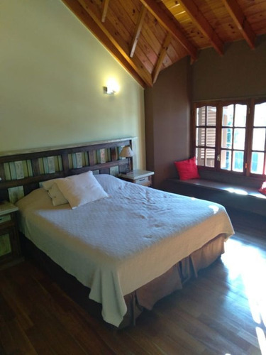 Imagen 11 de 17 de Casa En Venta En Villa Luzuriaga