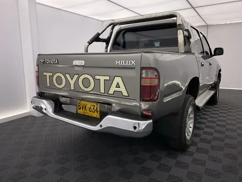 Toyota Hilux 2.4 Ex