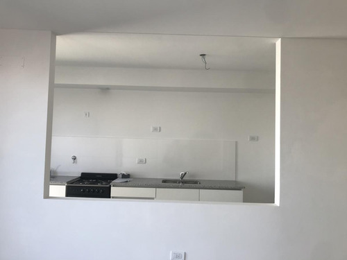 Imagen 7 de 17 de Departamento A Estrenar - La Calabria, San Isidro.