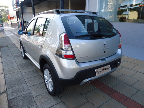 Imagem 4 de 11 de Renault Sandero - 2011/2012 1.6 Flex Stepway Manual