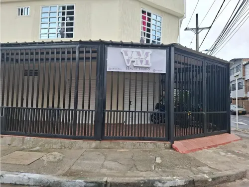 Vendo Edificio En El Barrio Troncal