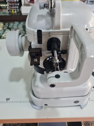 Maquina De Coser Calzados Strobel Modelo 600 - Casa Siritto