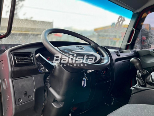 Imagem 11 de 15 de Mercedes-benz Accelo 815 - 2018 - Baú 5.4m - Impecável