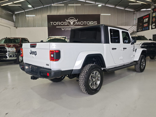 2020 Jeep Gladiator Overland 4x4