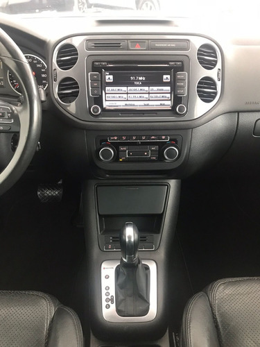 Imagem 13 de 17 de Tiguan Tsi 2.0 200cv Gasolina Aut. 2013 Branca