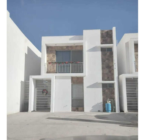 Casa En Venta En Los Viñedos