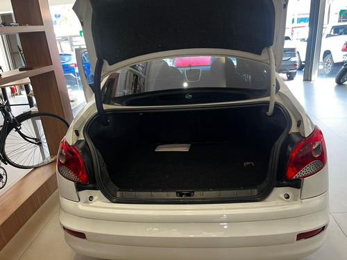 Peugeot 207 1.4 Xr Flex 5p