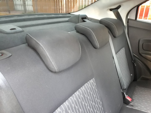 Ford K S 4p 2017 45m Km Color Gris Plata