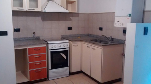 Imagen 1 de 5 de Departamento En Venta Apto Credito De 1 Dormitorio En B° Cofico