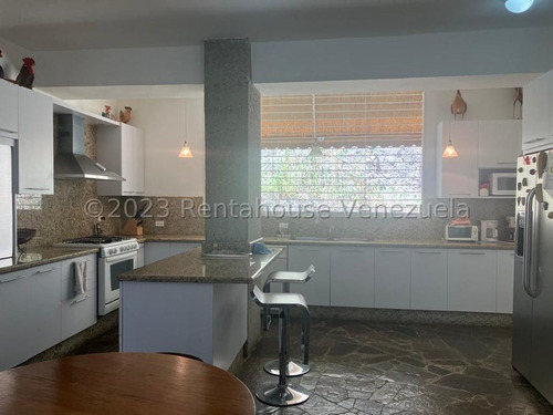 En Venta Casa Compuesta Por 2 Grandes Parcelas Que Se Unen Ubicada En El Peñón 24-11850