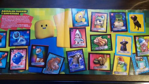 Álbum Roblox Casi Completo Con Varias Figuritas A Pegar (Usado)