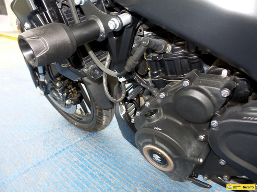 Imagen 18 de 25 de Bajaj Dominar D250