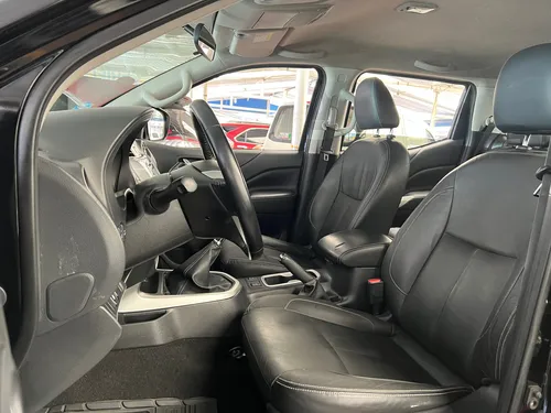 Nissan NP300 Frontier 2.5 Platinum LE At