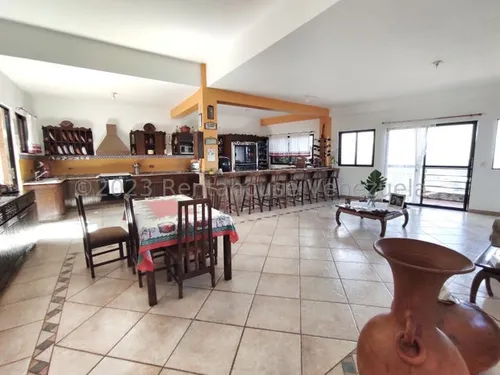 Casa En Venta 23-13961