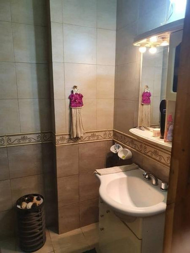 Venta Casa 3 Dormitorios Con Casa 2 Dormitorios En Fondo De Terreno - Granadero Baigorria