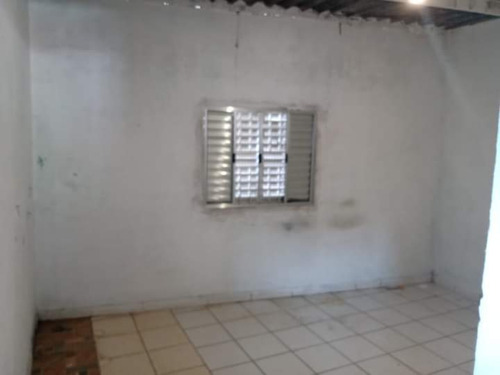 Sobrado Com 9 Cômodos Ao Todo