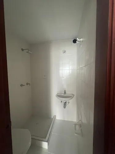 Apartamento En Chicó Norte, Amplio Y Reformado - Área: 178 M2