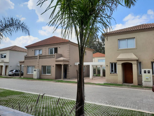 Duplex  En Venta En Saravi Village De 4 Ambientes