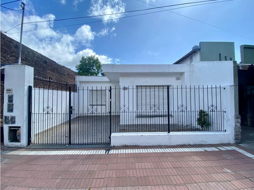 Latorre Prop. Vende Ph 3 Amb Con Entrada De Auto