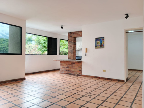 Apartamento/ Alquiler/ Colinas De Bello Monte/ 80m2/ 2h-2b-1p
