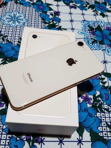 iPhone 8 Dourado