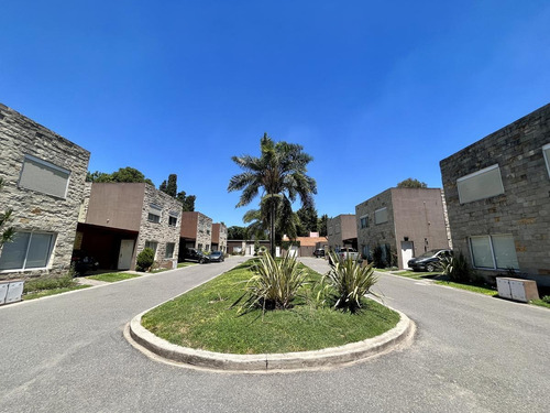 Imagen 1 de 17 de Departamento De Dos Ambientes En Venta - Tortuguitas - Condominio