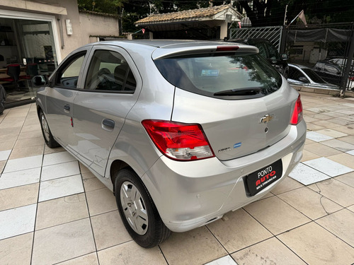 Chevrolet Onix ONIX HATCH JOY 1.0 8V FLEX 5P MEC.