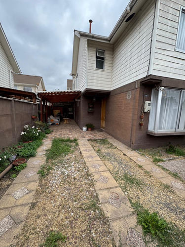 Vende Casa 3 Dormitorios Excelente Ubicación En Santa Cruz