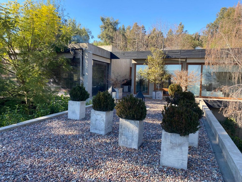 Moderna Casa En Condominio Alto Nogales. Machalí.