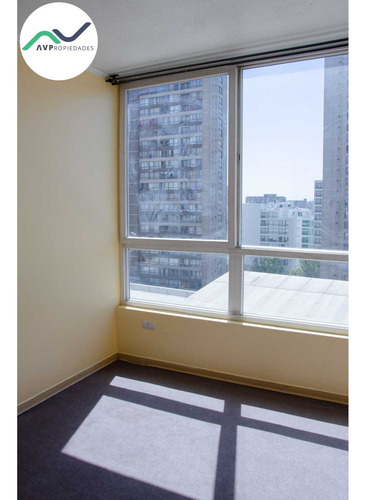 Arriendo Depto 1015 De 1d En Metro Hospitales (94608)
