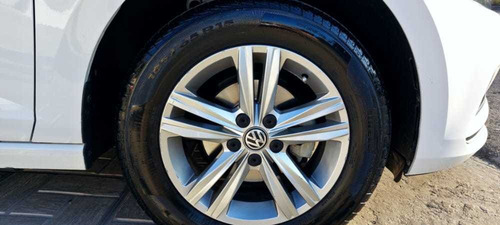 Imagen 8 de 15 de Volkswagen Polo 2018 1.6 Msi Comfortline