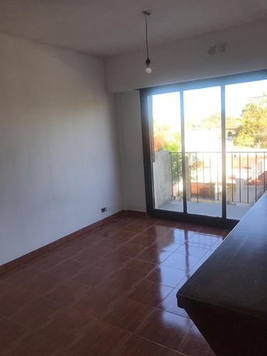 Departamento 2 Ambientes Venta  Carapachay