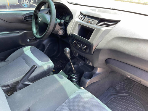 Imagen 11 de 11 de Nissan Np300 2.5 Estacas Dh Aa Mt 2016