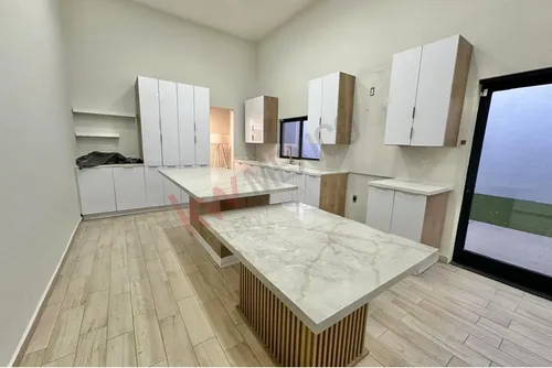 Se Renta Casa Muy Amplia Y Moderna En Colonia Burocratas, Mexicali Bc