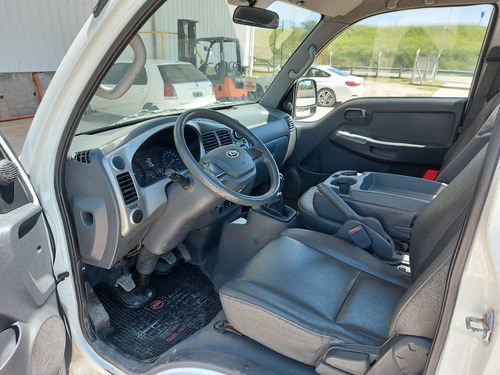 Kia 2500
