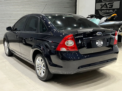 Ford Focus Sedan 1.6 Gl Flex 4p