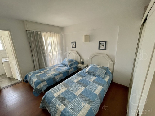 Imagen 10 de 26 de Apartamento De 3 Dormitorios A La Venta En Pinares