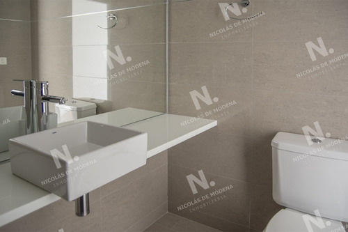 Imagen 18 de 23 de Departamento En Venta, Excelente Ubicacion, Edificio Alexander Boulevard - Punta Del Este Mansa