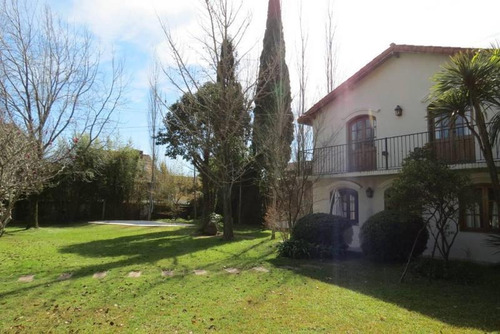 Imagen 13 de 19 de Casa En Venta - Lomas De San Isidro - Lomas Golf
